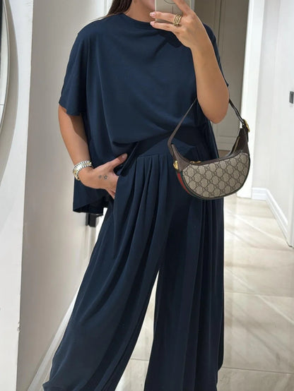 Women's jersey casual two-piece set with wide-leg pleated pants and a crewneck top – Navy