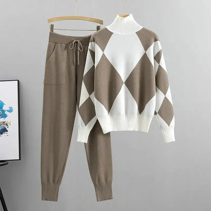 Women's knit argyle matching set with turtleneck sweater and jogger trousers – Khaki