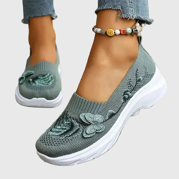 Women's knit butterfly embroidered slip-on sneakers with sole – Green