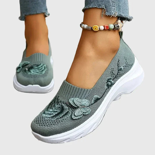 Women's knit butterfly embroidered slip-on sneakers with sole – Green