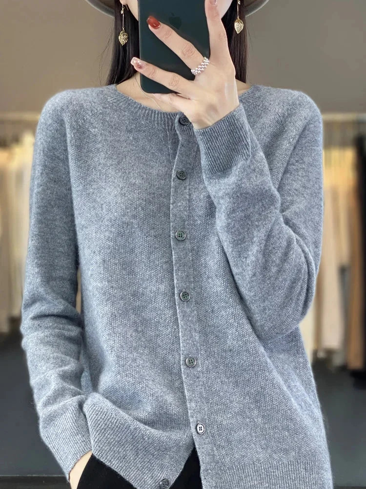 Women's knit crew-neck cardigan sweater with button-front closure and long sleeves – Grey
