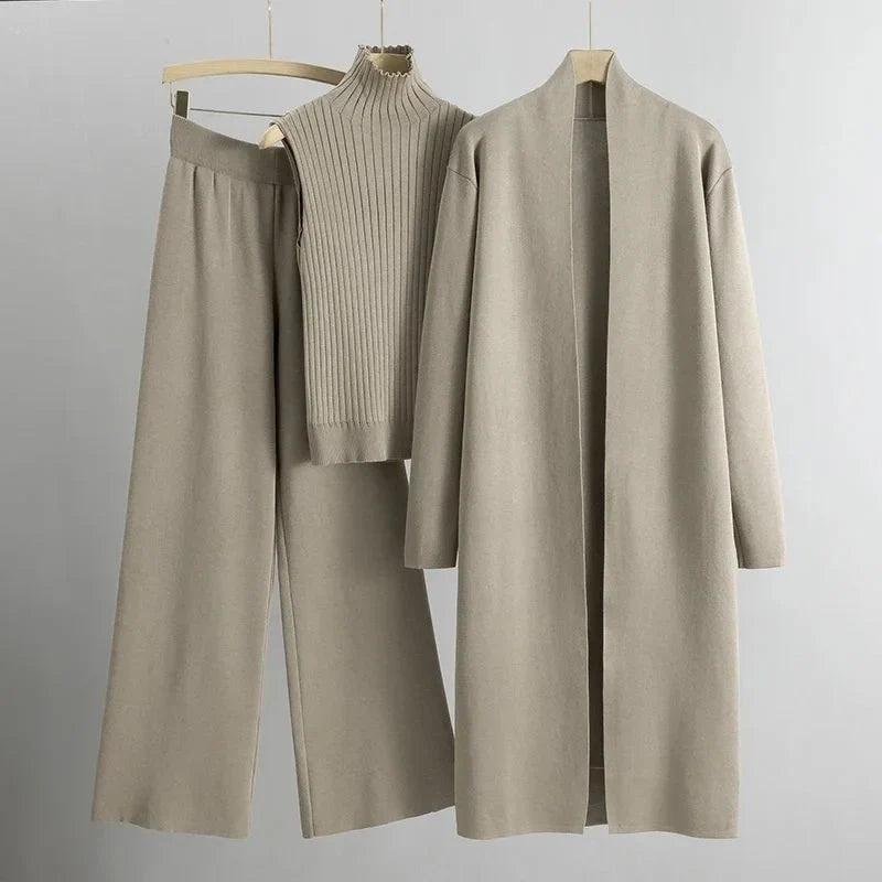 Women's knit three-piece set with long open-front cardigan and wide-leg trousers – Beige