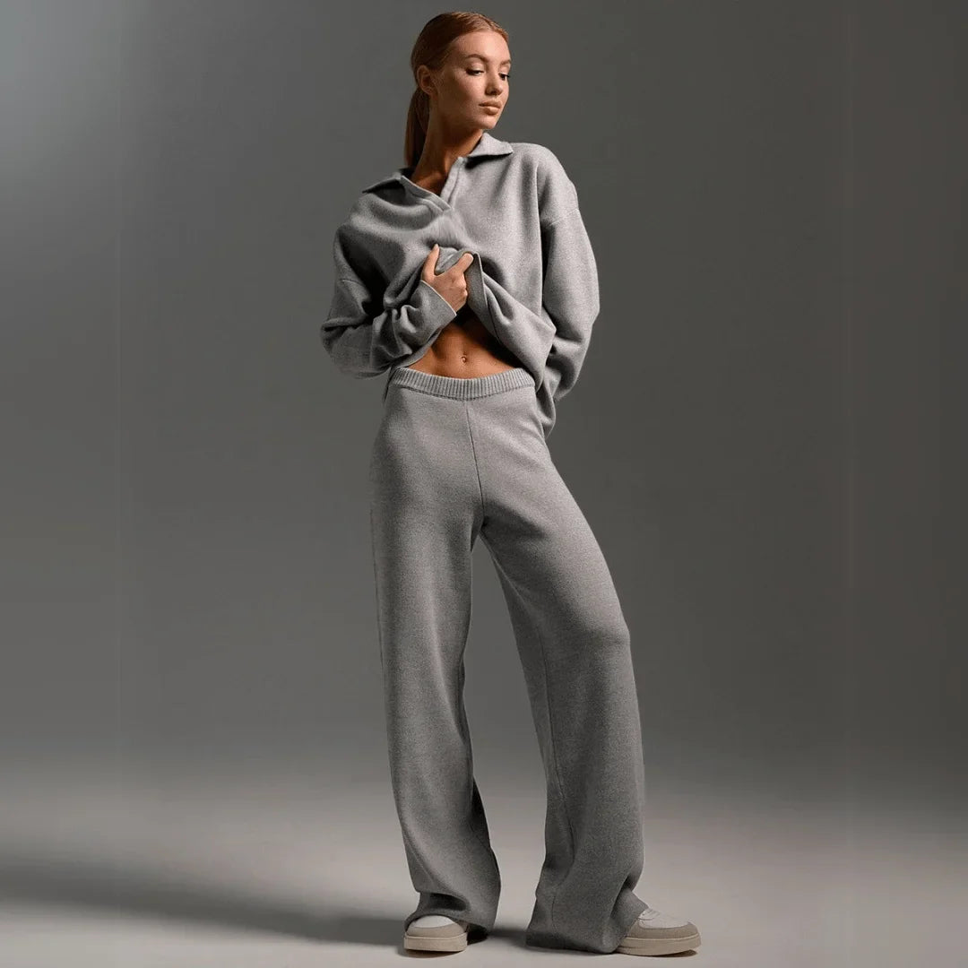 Women's knit tracksuit with polo-neck knit sweater and wide-leg trousers – Grey