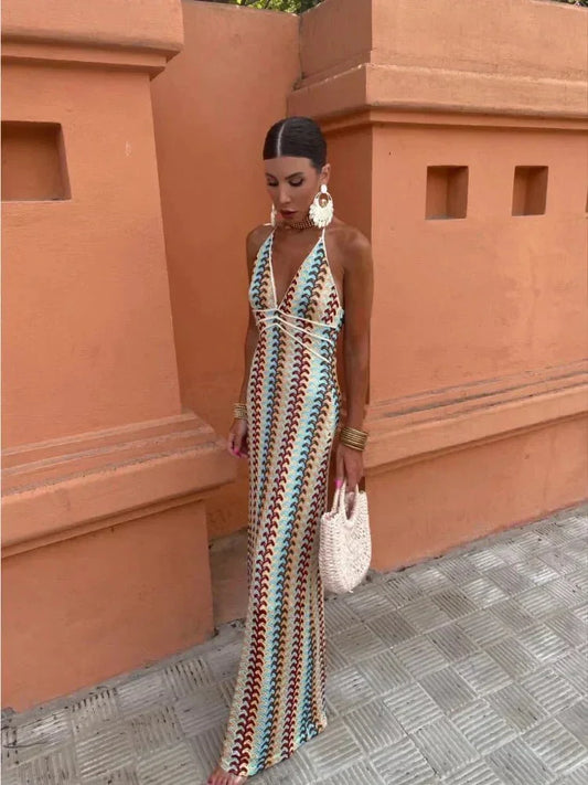 Women's knit wavy patterned maxi dress with V-neck halter and ruched bodice – Multicoloured