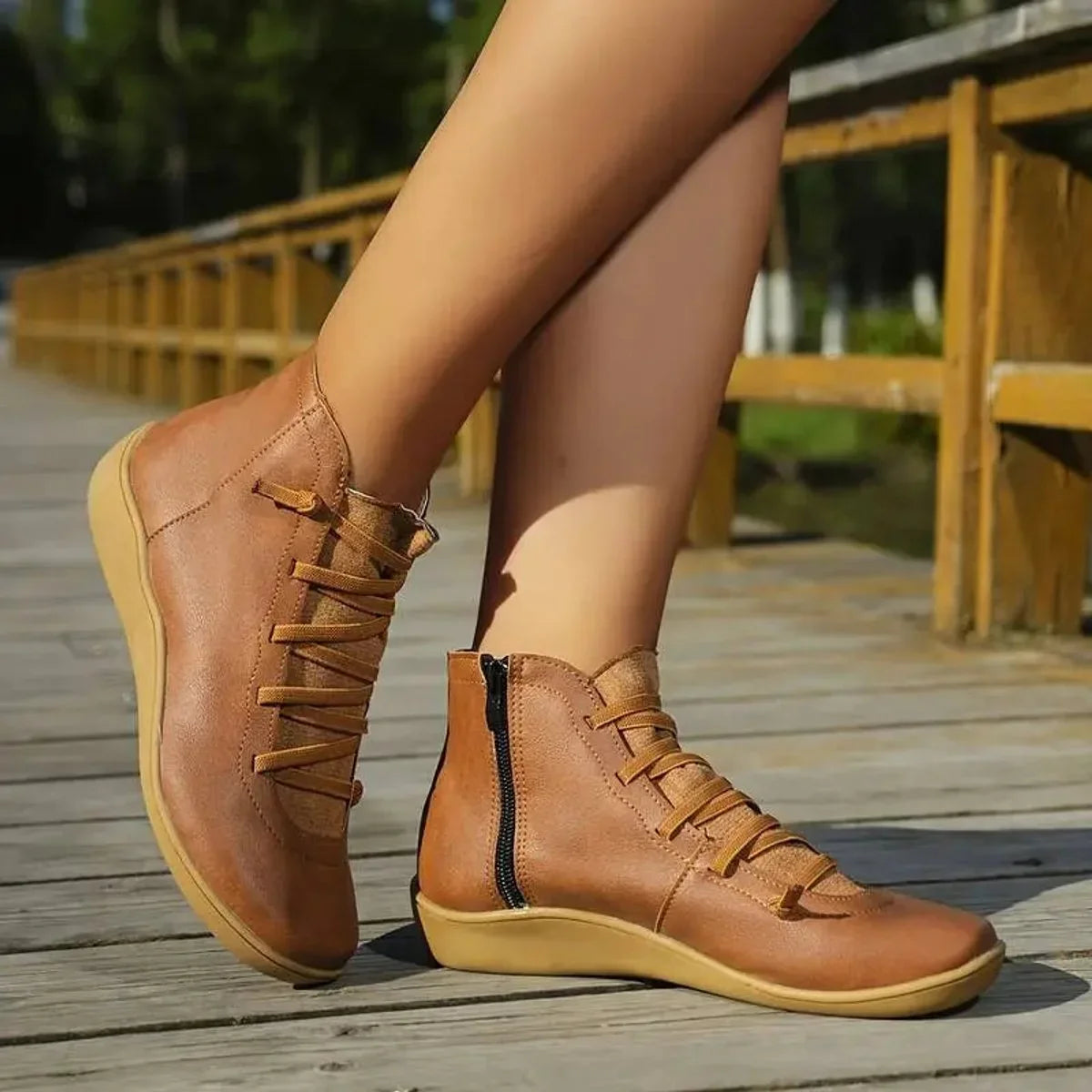 Women's lace-up side-zip flat leather ankle boots