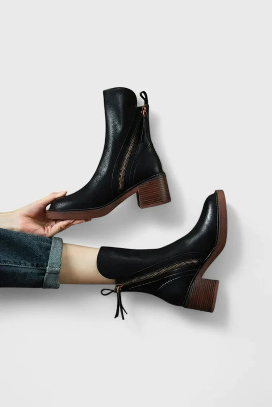 Women's leather ankle boots with functional side zipper and block heel – Black