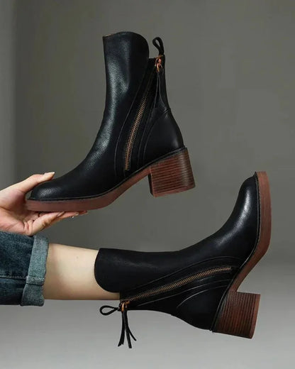 Women's leather ankle boots with side zipper and chunky block heel – Black