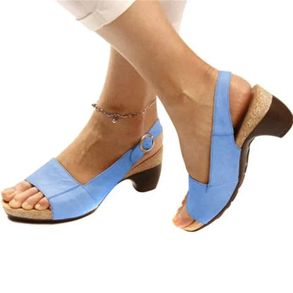 Women's leather block-heel slingback open-toe sandals with buckle closure – Blue