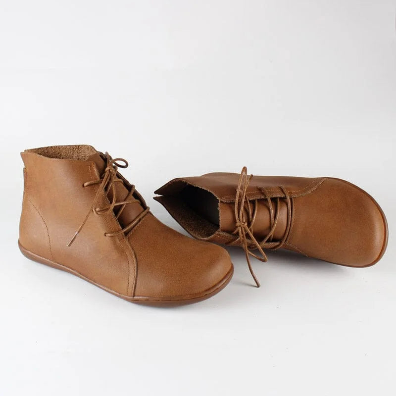 Women's leather casual ankle boots with lace-up closure and round toe