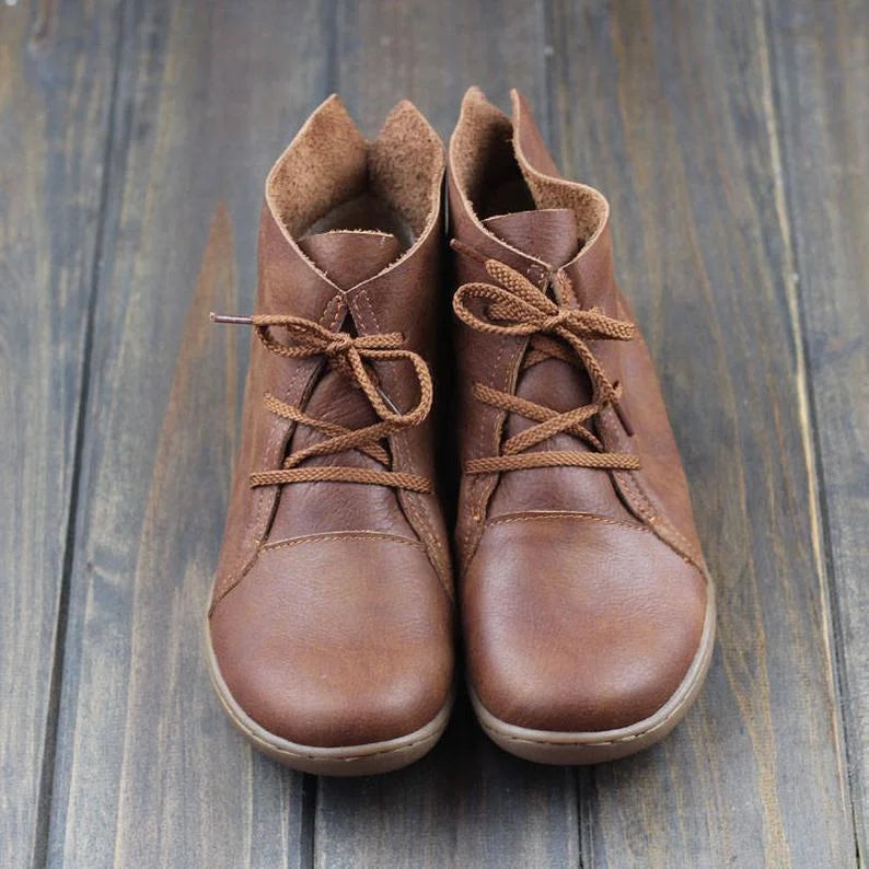 Women's leather casual ankle boots with lace-up closure and round toe