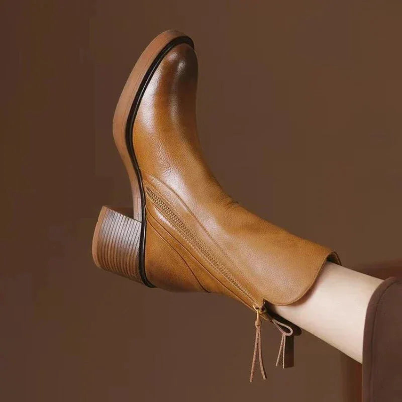 Women's leather chunky-heel ankle boots with side zipper closure