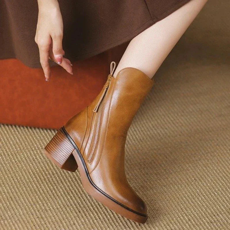 Women's leather chunky-heel ankle boots with side zipper closure