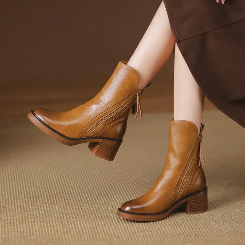 Women's leather chunky-heel ankle boots with side zipper closure