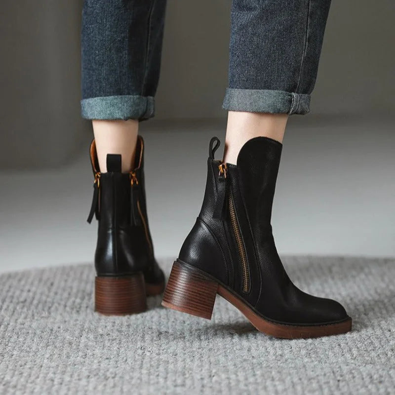 Women's leather chunky-heel ankle boots with side zipper closure