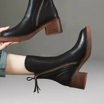 Women's leather chunky-heel ankle boots with side zipper closure