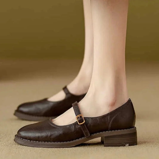 Women's leather Mary-Jane shoes with low block heel buckle strap