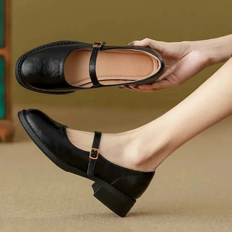 Women's leather Mary-Jane shoes with low block heel buckle strap – Black