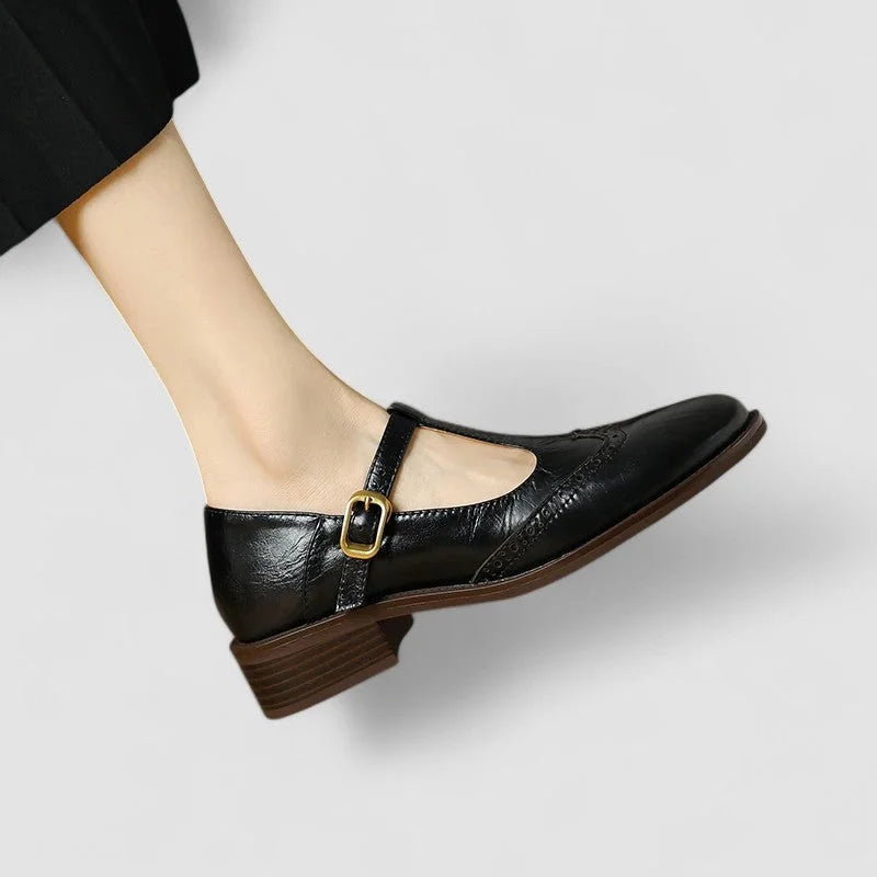 Women's leather Mary-Jane shoes with T-strap buckle and brogue detail