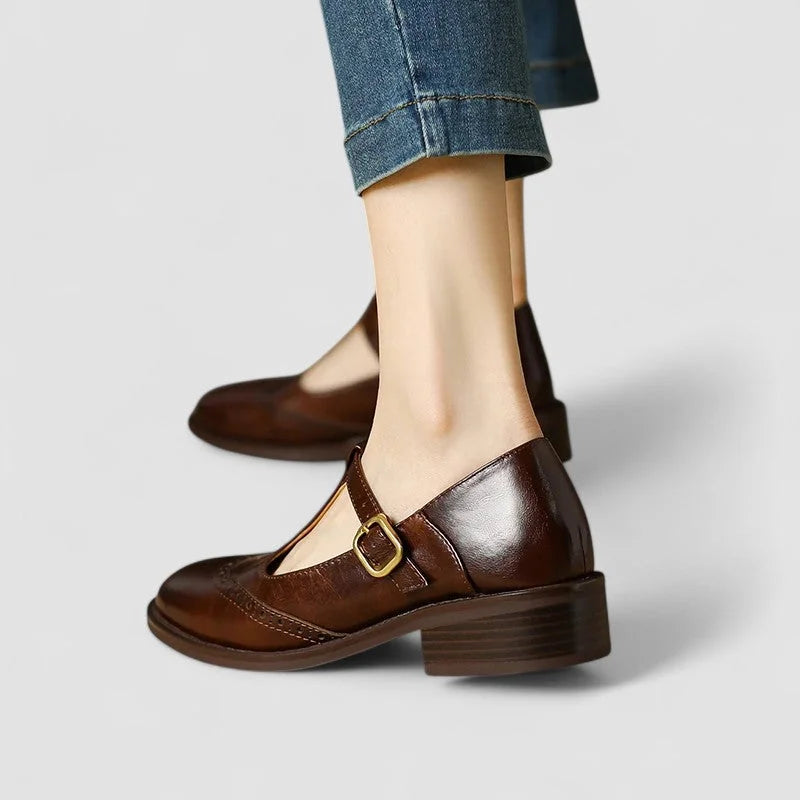 Women's leather Mary-Jane shoes with T-strap buckle and brogue detail – Brown
