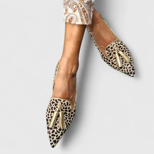 Women's leopard print pointed-toe loafers with tassel detail – Gold