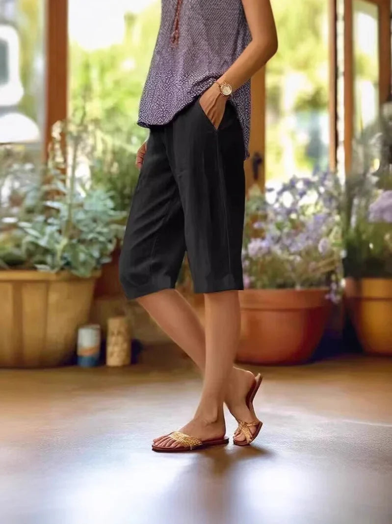 Women's light summer linen cropped shorts with elastic waist and pockets – Black