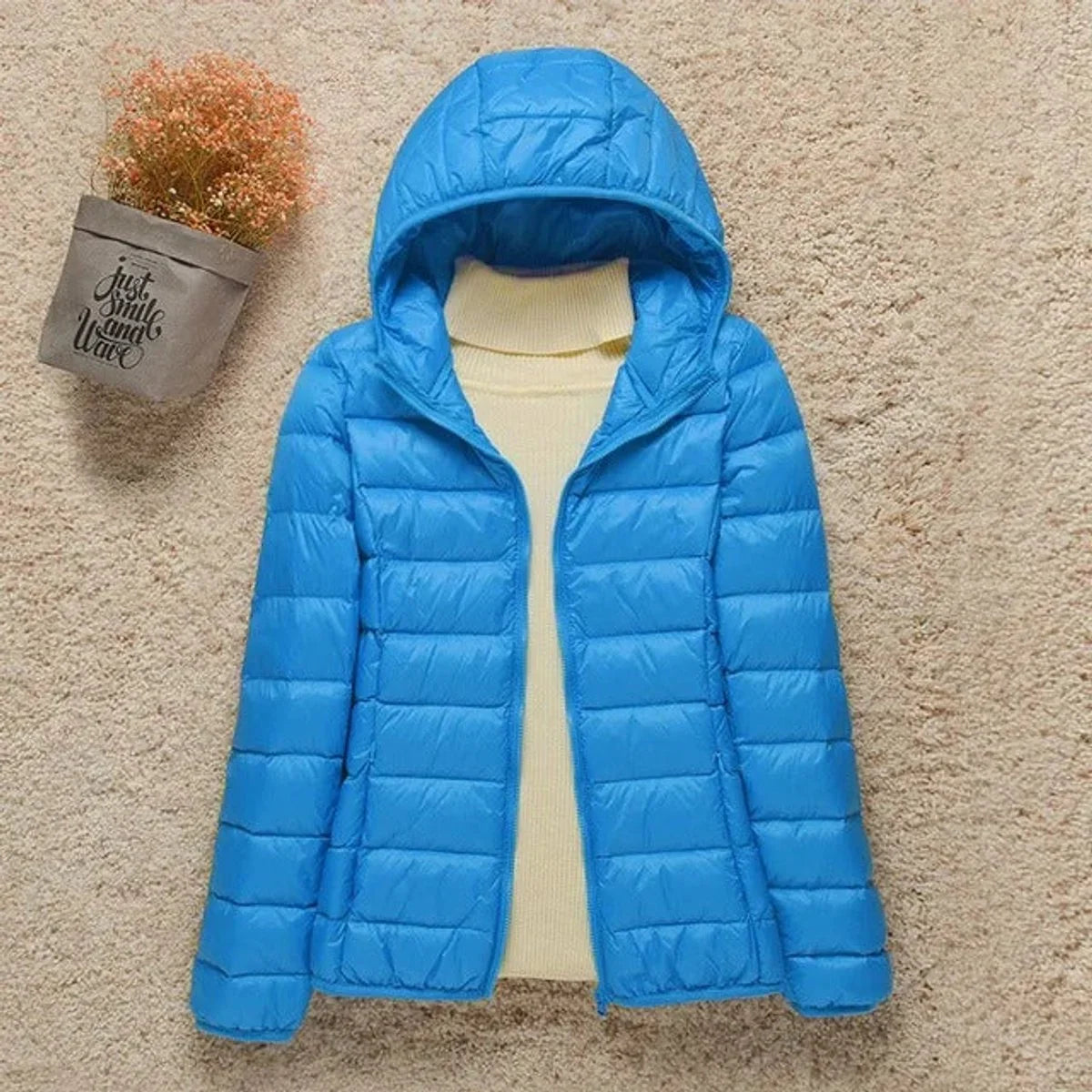 Women's lightweight hooded quilted jacket packable puffer – Light Blue