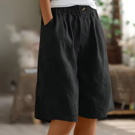 Women's linen relaxed-fit knee-length shorts with elastic waist and side pockets – Black