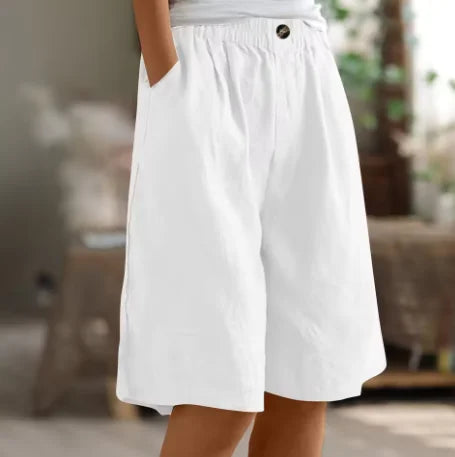 Women's linen relaxed-fit knee-length shorts with elastic waist and side pockets – White