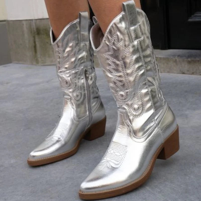 Women's metallic cowboy boots with embroidered design and side-zipper – Silver