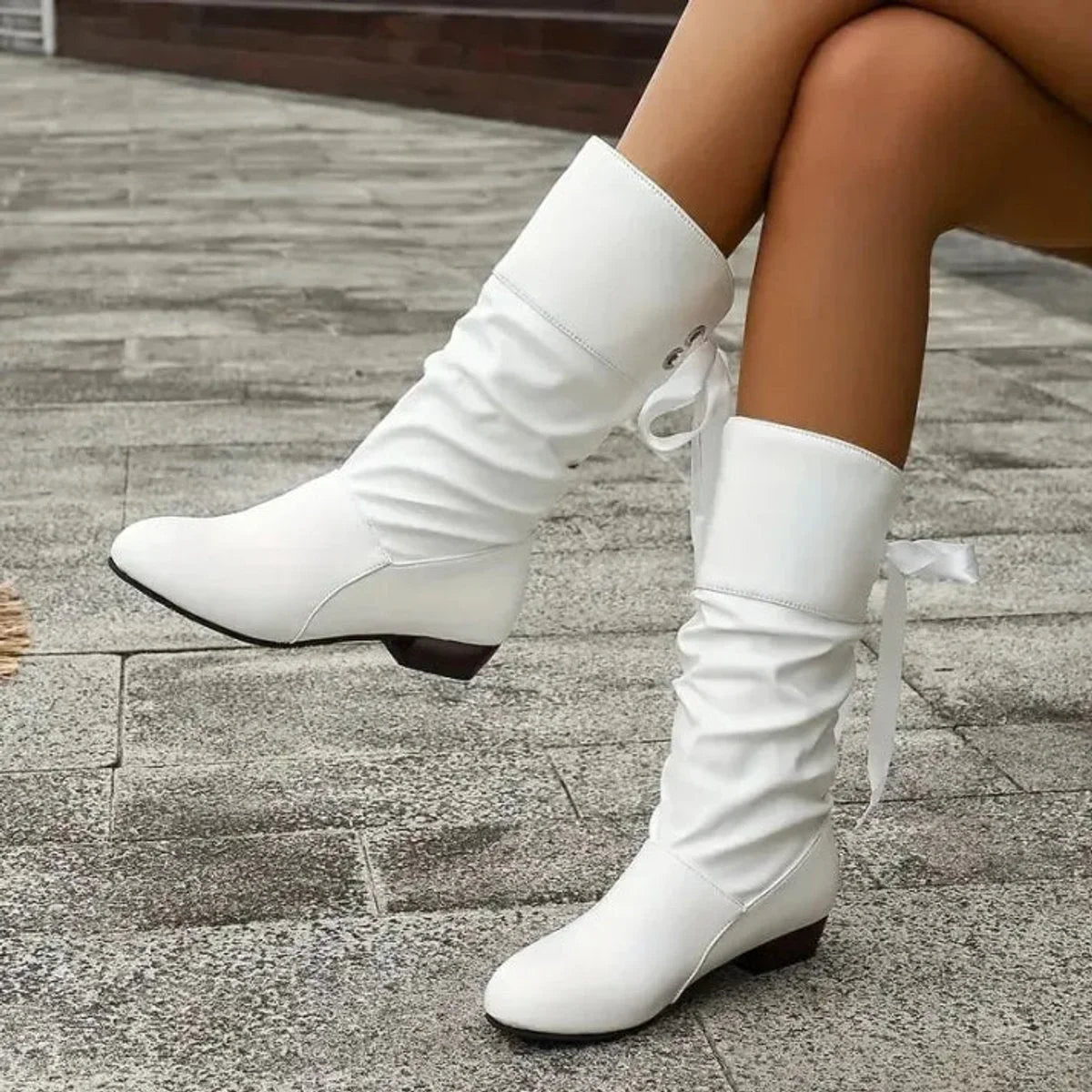 Women's mid-calf lace-up slouchy block heel ankle boots – White