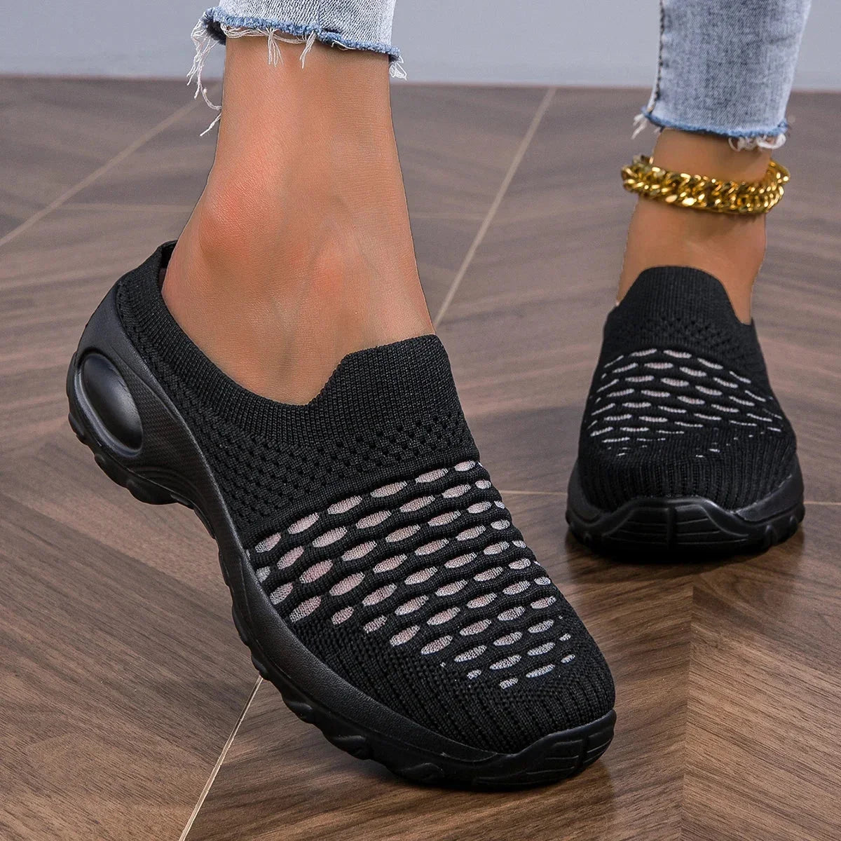 Women's open-knit mesh slip-on walking sneakers with cushioned heel – Black