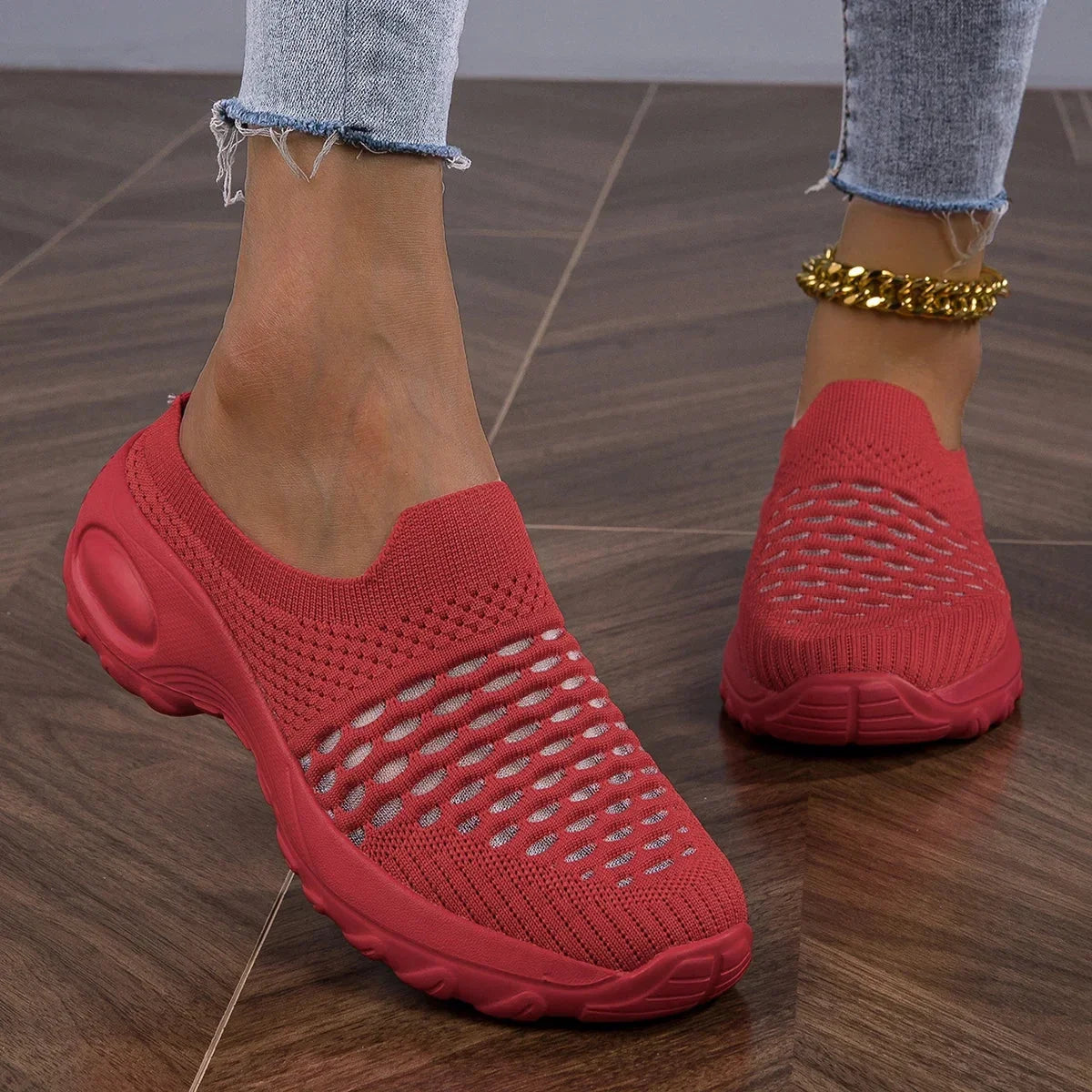Women's open-knit mesh slip-on walking sneakers with cushioned heel – Pink