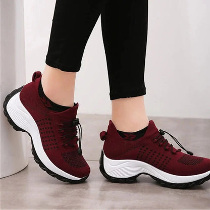 Women's comfort comfort knit sneakers with bungee-lace slip-on design