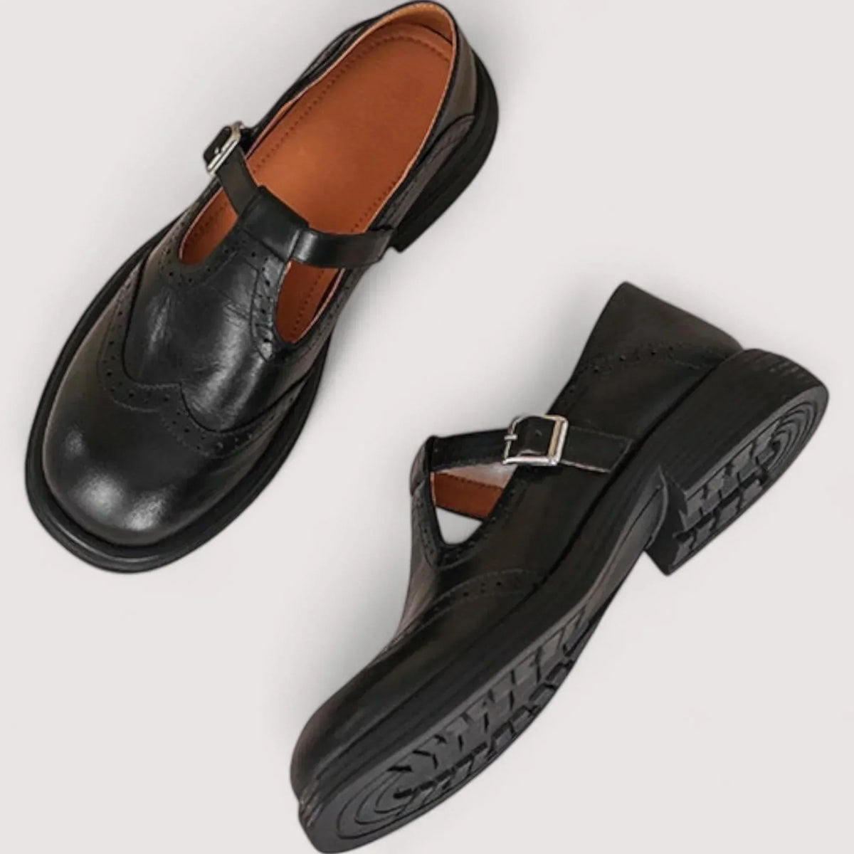 Women's comfort leather Mary Jane shoes with T-strap and brogue details – Black