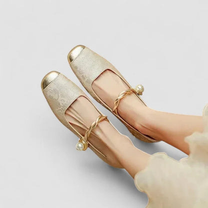 Women's comfort patterned Mary Jane shoes with toe and block heel – Beige