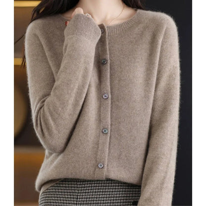 Women's oversized merino wool button-front knit cardigan – Brown