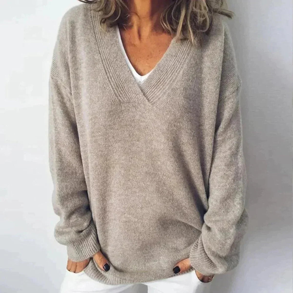 Women's oversized V-neck long sleeve knit sweater – Beige