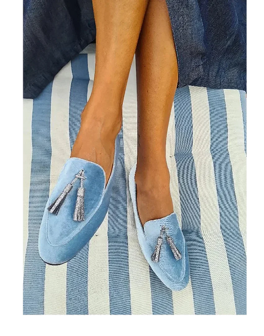 Women's pale velvet tassel-adorned slip-on mules with pointed toe – Blue