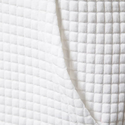 Women's quilted hoodie with kangaroo pocket and drawstring cowl-neck