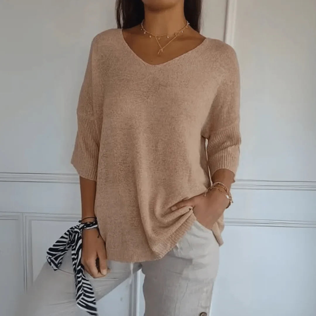Women's relaxed-fit lightweight knit top with V-neck and 3/4-sleeves – Apricot