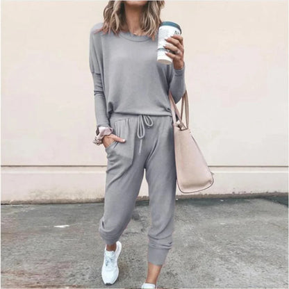 Women's relaxed knit jogger lounge set with long sleeve crew neck top and drawstring waist – Light Grey