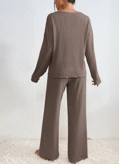 Women's ribbed 2-piece lounge set with V-neck knit sweater and wide-leg trousers