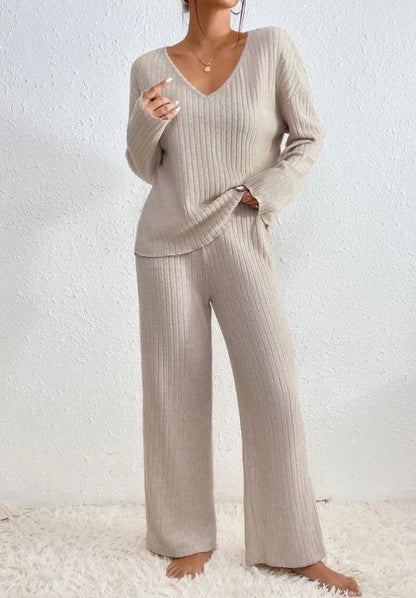 Women's ribbed 2-piece lounge set with V-neck knit sweater and wide-leg trousers