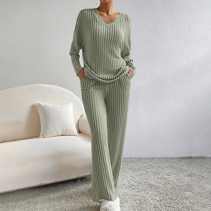 Women's ribbed 2-piece lounge set with V-neck knit sweater and wide-leg trousers – Olive green
