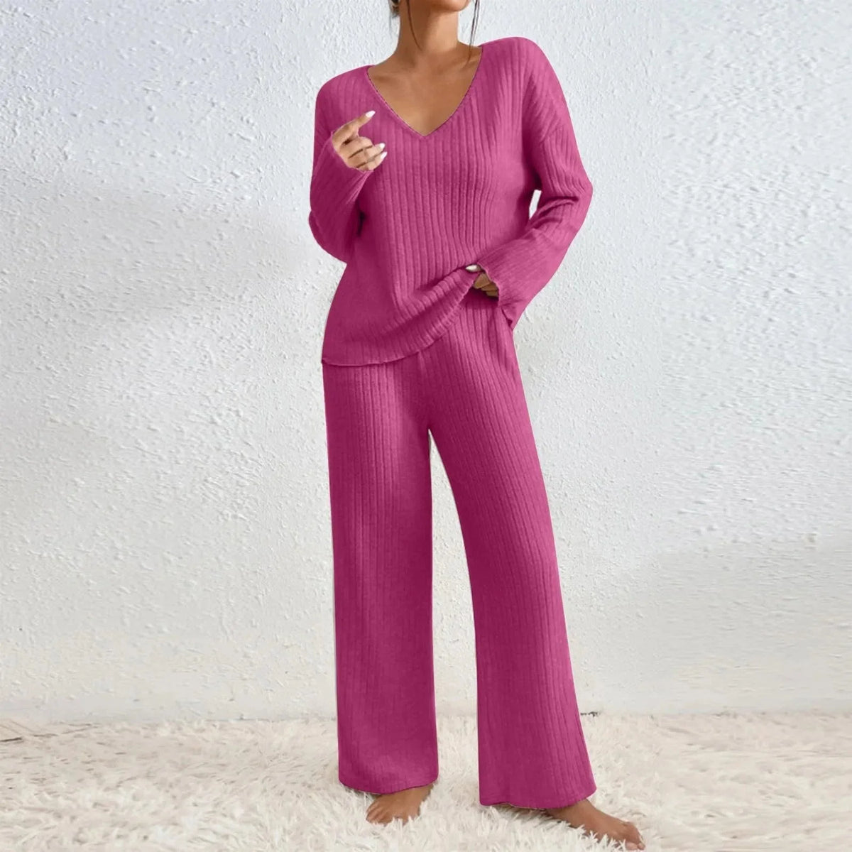 Women's ribbed 2-piece lounge set with V-neck knit sweater and wide-leg trousers – Pink