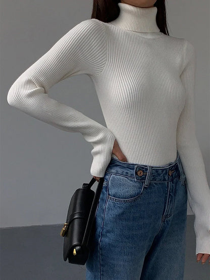 Women's ribbed turtleneck lightweight knit sweater – White