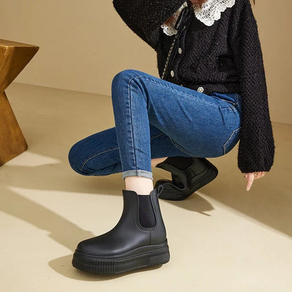 Women's rubber waterproof Chelsea rain boots with chunky platform sole
