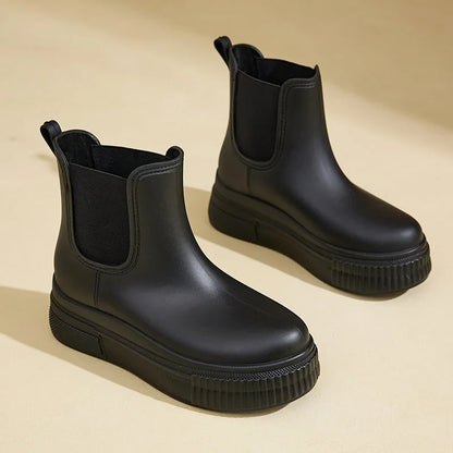 Women's rubber waterproof Chelsea rain boots with chunky platform sole – Black