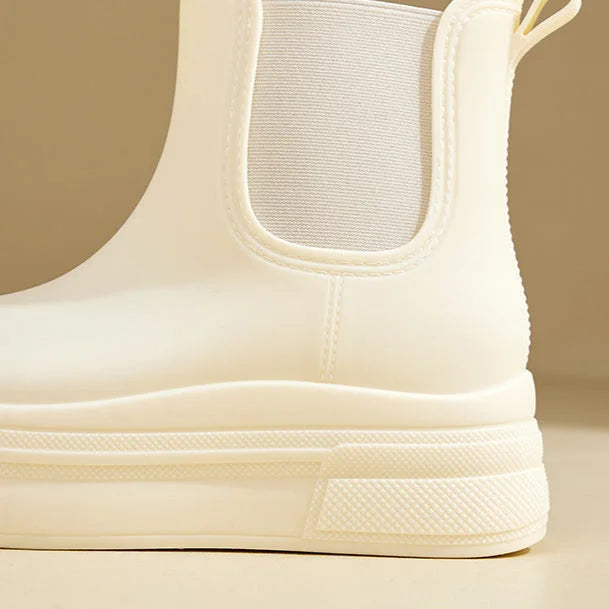 Women's rubber waterproof Chelsea rain boots with chunky platform sole