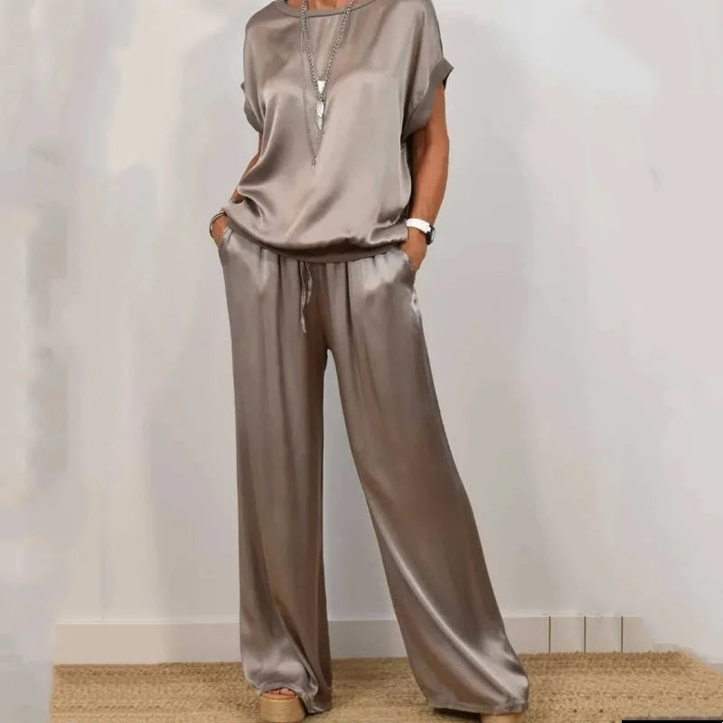 Women's satin matching set with round-neck cap-sleeve top and wide-leg trousers – Grey
